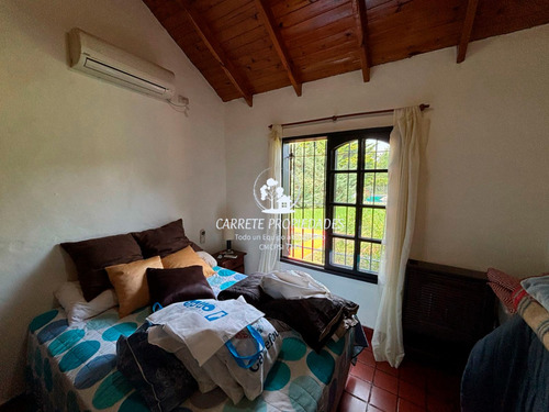 Venta Casa Quinta 2 Dormitorios Barrio Parque Las Lomadas Con Cochera