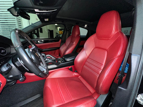 Porsche Cayenne coupé 3.0 v6 turbo at