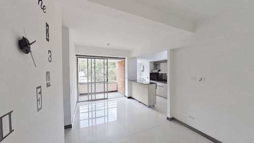 Apartamento En Venta Sector Calasanz, Medellin 