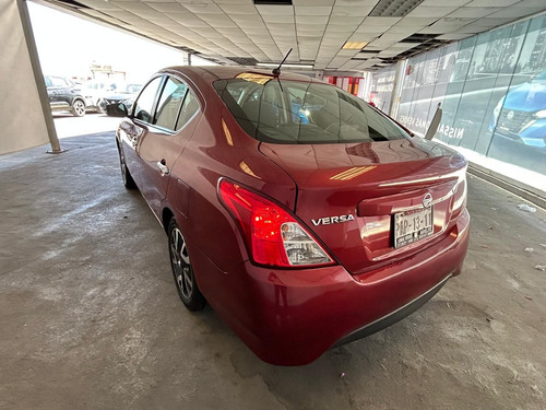Nissan Versa 1.6 Advance At