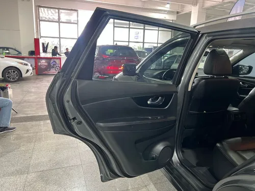 Nissan X-Trail 2.0 Exclusiv 2 Row Hybrid