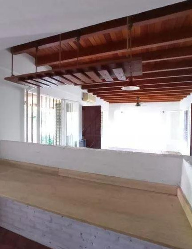 Casa Venta 3 Dormitorios 2 Baños 2 Cocheras 1 Patio Y Parrilla 300 Mts 2 Totales - City Bell