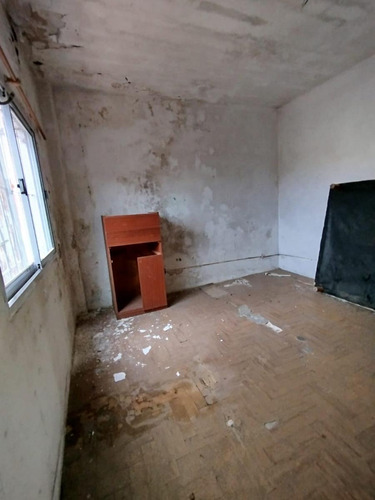 Venta De Ph 2 Amb. En Ramos Mejia 1° Piso Por Escalera A Refaccionar