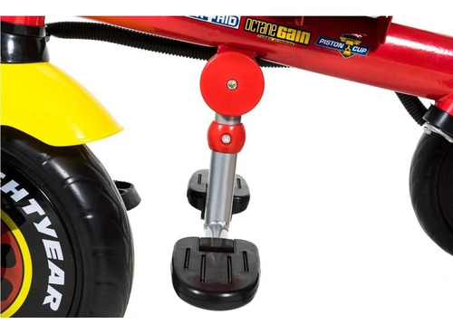Triciclo Autos multifuncional Bebitos XG-18819 rojo y amarillo