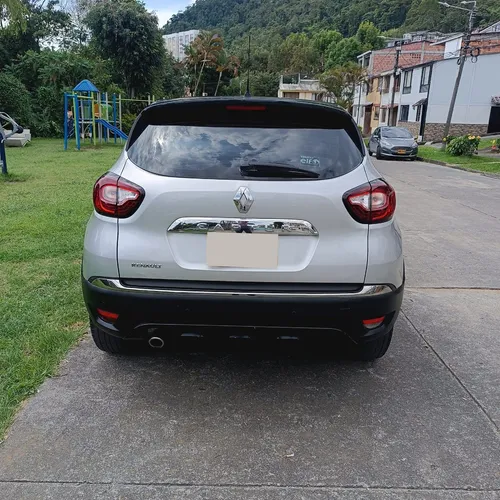 Renault Captur 2.0 Intens Automática