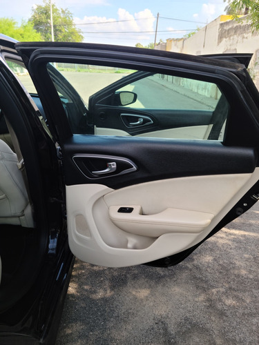 Chrysler 200 2.4 200c L4 At