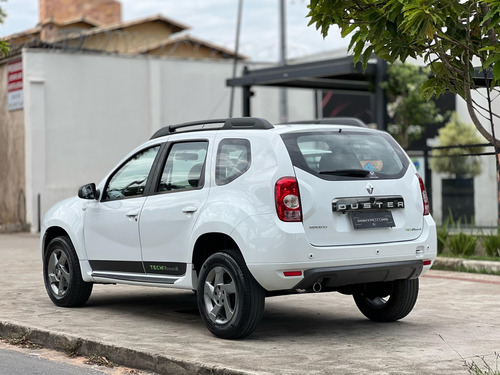 Renault Duster 2.0 DYNAMIQUE 4X2 16V FLEX 4P AUTOMÁTICO