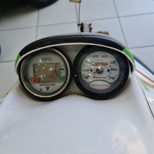 Imagem 4 de 15 de Jetski Sea Doo Gsx800 1998 - 51h Com Carretinha + Capa Orig