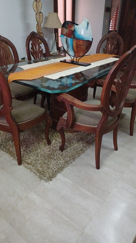 Juego De Comedor  De  Madera  6 Sillas