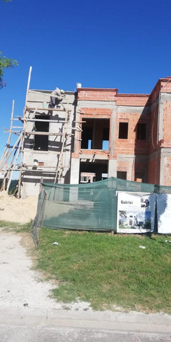 Imagen 2 de 3 de Casa - El Canton - Norte