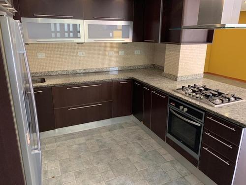 Imagen 8 de 13 de En Venta Excelente Casa En El Marqués. Ubicada En Calle Cerr