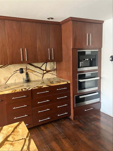 Imagen 9 de 30 de Preciosa Residencia Con Jardín, Elevador, Sauna Y Acabados De Lujo