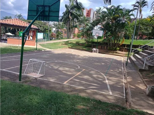 Venta Apartamento Para Inversión Parte Baja Los Bernal, Medellin
