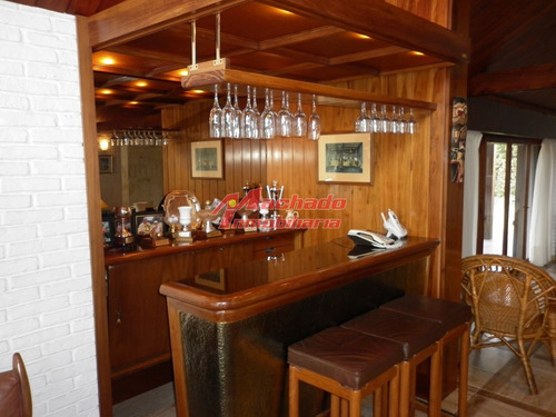 Espectacular Residencia En Zona Residencial, Ideal Para Vivir Todo El Año- Ref: 3833