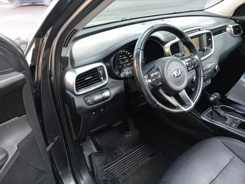 Kia Sorento 3.3 V6 Ex Pack Piel 7 Pasajeros AWD At
