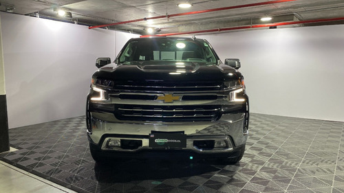 Imagen 1 de 18 de Chevrolet Silverado Ltz 4x4 5.3 At 2020