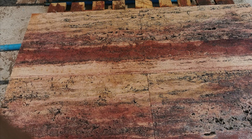 Travertino Rojo Al Acido Poro Abierto 40x60x1cm 1 Pieza