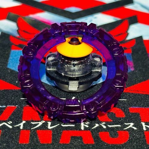 Beyblade Burst Frame Wall Takara Tomy (Usado)