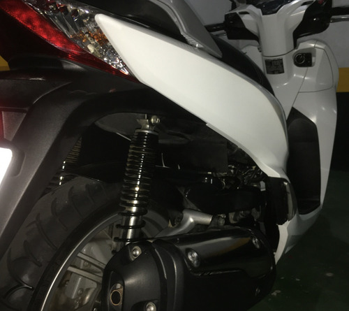 Imagem 13 de 25 de Honda Sh300i 2016 Branco Perolado Em Excelente Estado