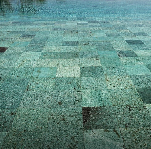 Piedra Nat Para Piscinas Sukabumi Green Stone 20x20x1cm 1°