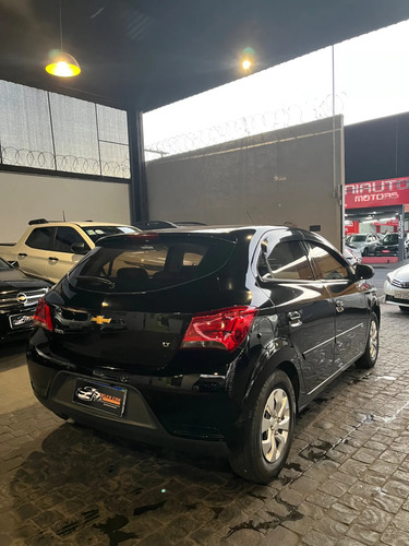 Chevrolet Onix 1.0 MPFI LT 8V FLEX 4P MANUAL