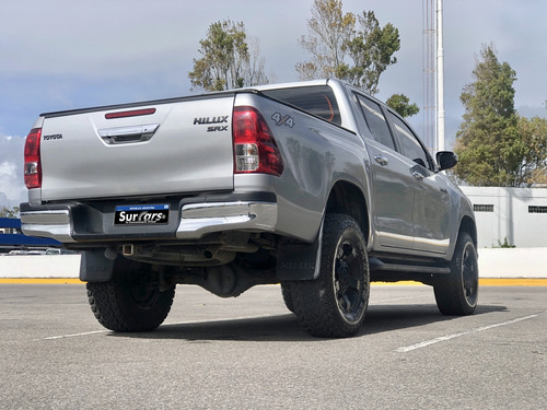 Toyota Hilux Pick-up 2.8 Cd Srx 177cv 4x4