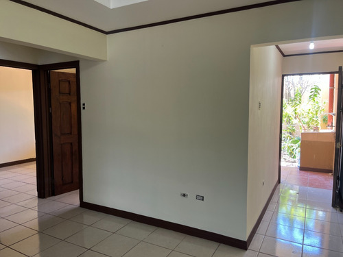Imagen 20 de 20 de Venta Casa En San Rafael Heredia, De 1 Piso, Con Patio Amplio Y Hermosa Terraza, Toda Construida En Block, Con Accesibilidad A Trasporte Publico Y Centros Educativos