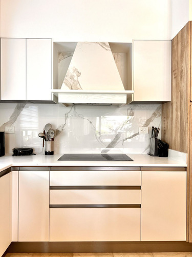 Venta De Hermoso Apartamento Con Vista A La Marina De Cap Cana, Punta Cana
