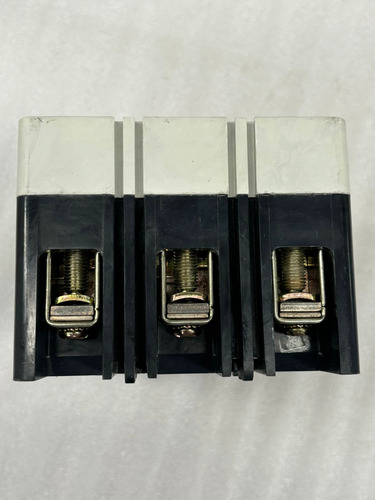 Interruptor Termomagnético Hmcp030h1c Cutler Hammer 3x30amp