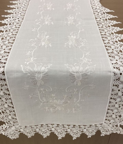 Trilho De Mesa Renda Bordado 45 X 1,40 Multi Trade Elegante