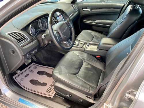 Imagen 13 de 14 de Chrysler 300c 2015