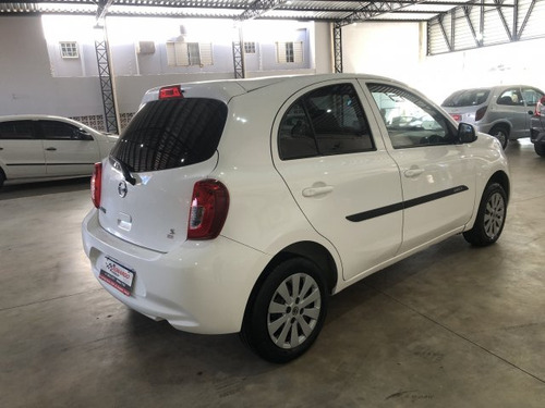 Nissan March March 1.0 S 12V FLEX 4P MANUAL