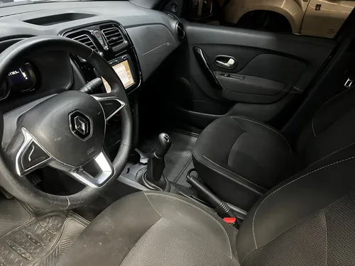 Renault Logan 1.6 Expression / Life +