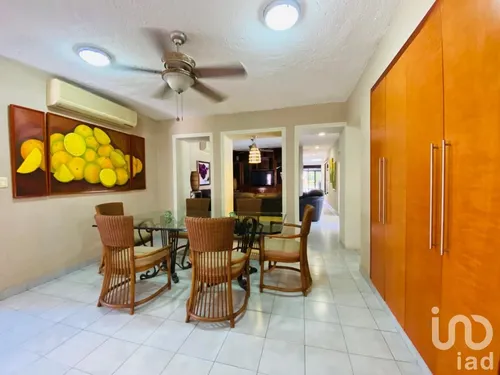 Venta Casa 3 Ambientes Itzimna