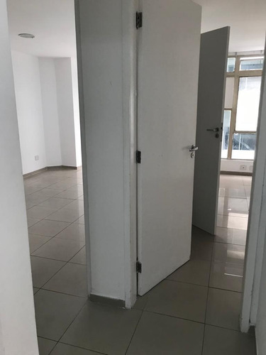 Imagem 5 de 19 de Ótimo 02 Salas, 03 Elevadores, Não Tem Garagem, Prédio Misto Na Boa Vista, Ac Carro - Sa00009 - 69663680