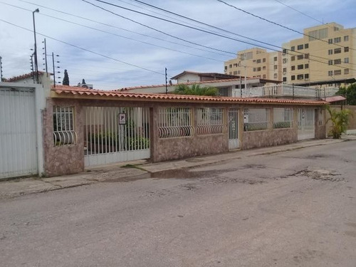Imagen 17 de 30 de Casas En Venta En Zona Oeste Barquisimeto , Lara #22-5990 Agente Inmobiliario Romer Gonzalez 04147086673