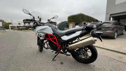 Imagen 2 de 8 de Bmw Gs700s