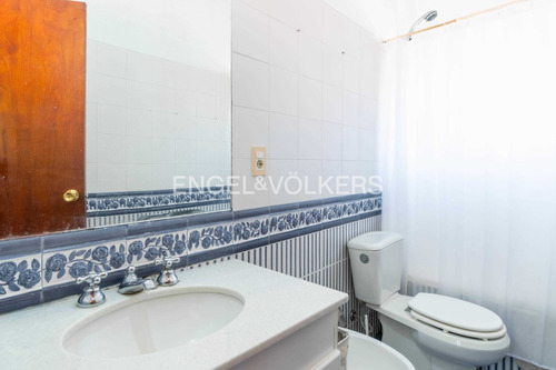Sólida Casa En Lomas De La Tahona En Venta Id 2850