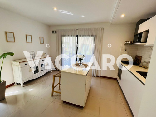 Imagen 11 de 25 de Hermosa Casa En Barrio Cerrado