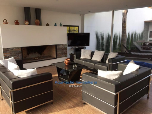 Casi Rambla Moderna Casa Minimalista