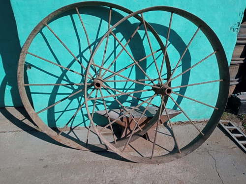 Par De Ruedas De Hierro Antiguas 1.06mt