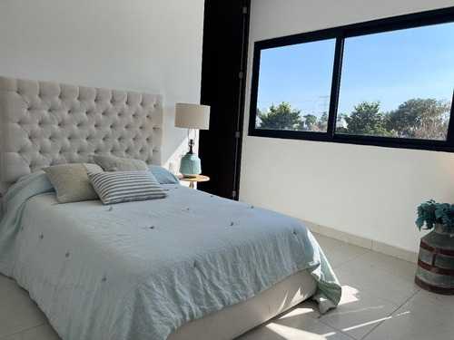 Casa En Venta En Mérida, Temozon Norte, Privada Amidanah,a 1 Mes