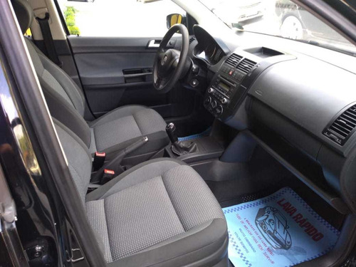 Volkswagen Polo Sedan 1.6 Vht Total Flex 4p 2012
