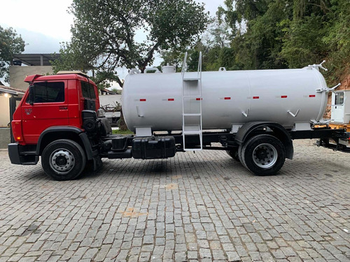 Imagem 4 de 14 de Volkswagen 15-180 Limpa Fossa