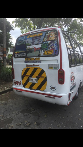 Buseta Escolar
