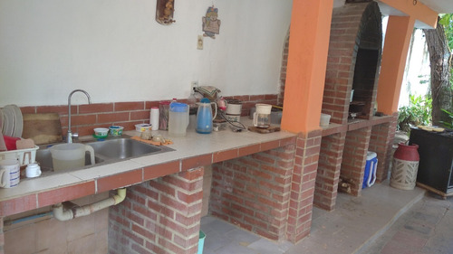 Casa En Venta Higuerote Club Campestre El Paraiso A Iz