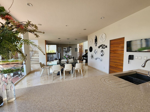 Imagen 8 de 18 de Moderna Casa En Condominio En Las Aguilas