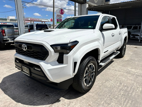 Toyota Tacoma 2024