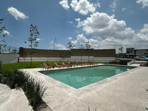 Casa De Lujo En Venta Entre El Refugio Y Zibatá, Oportunidad !!