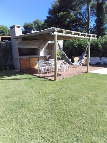 Imagen 21 de 25 de Alquilo A Estrenar Con Piscina En Playa Grande Piriápolis, A 300 Metros Del Mar.